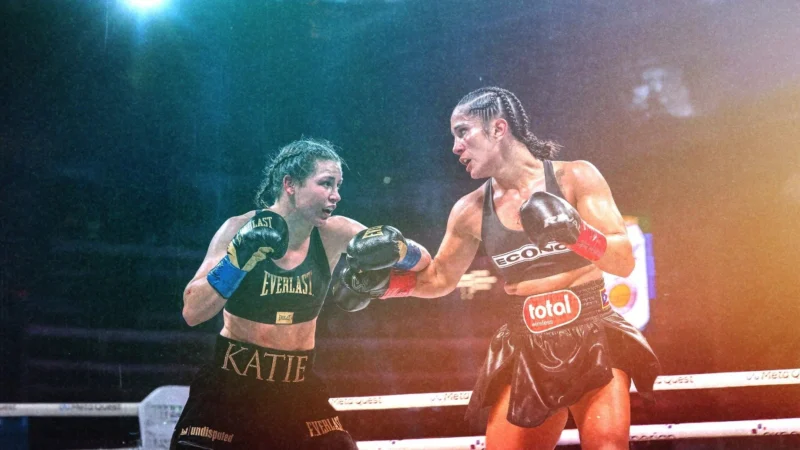 Đếm ngược: Taylor vs. Serrano - Countdown: Taylor vs. Serrano