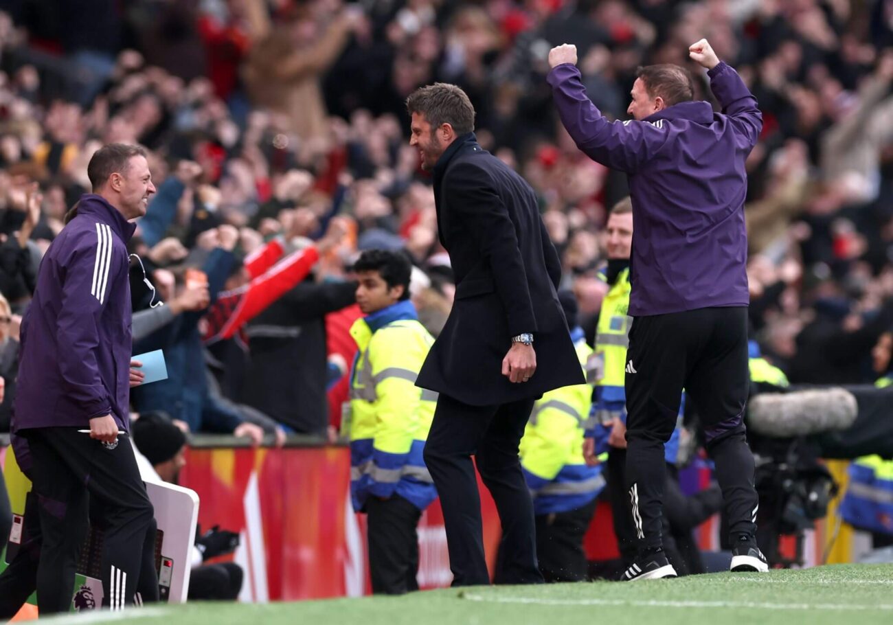 นักเตะแมนเชสเตอร์ยูไนเต็ดฉลองประตูในเกมชนะแมนเชสเตอร์ซิตี้ 2-0 ที่สนามโอลด์แทรฟฟอร์ด