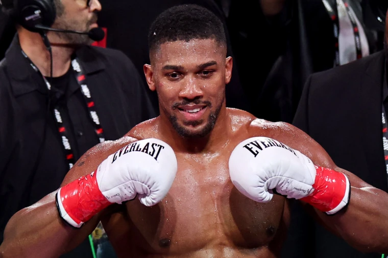 Anthony Joshua อัปเดตหลังอุบัติเหตุรถยนต์